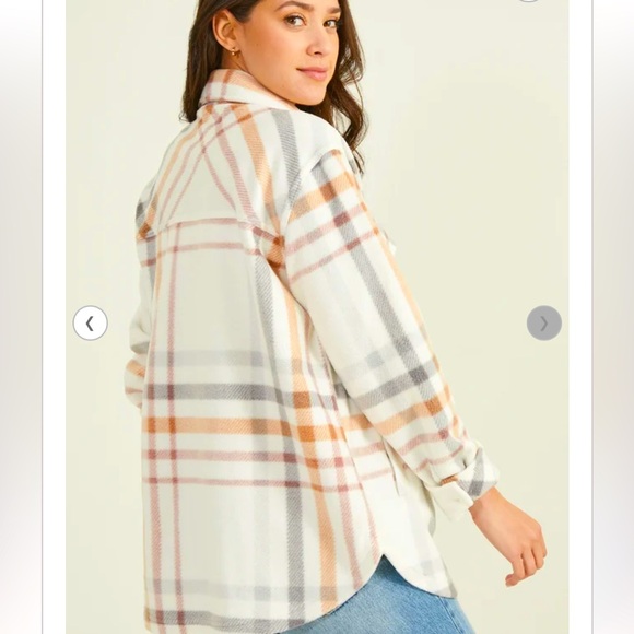 NWT Cole Fleece Shacket by Altar’d State - Picture 4 of 9